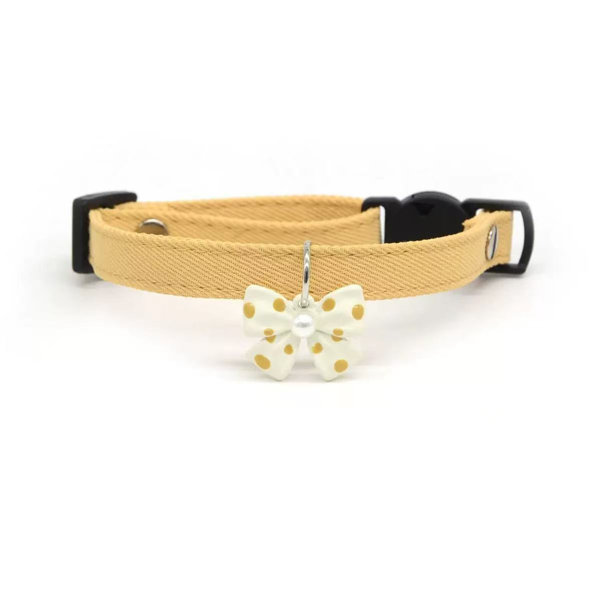 POLKA DOT BOW COLLAR