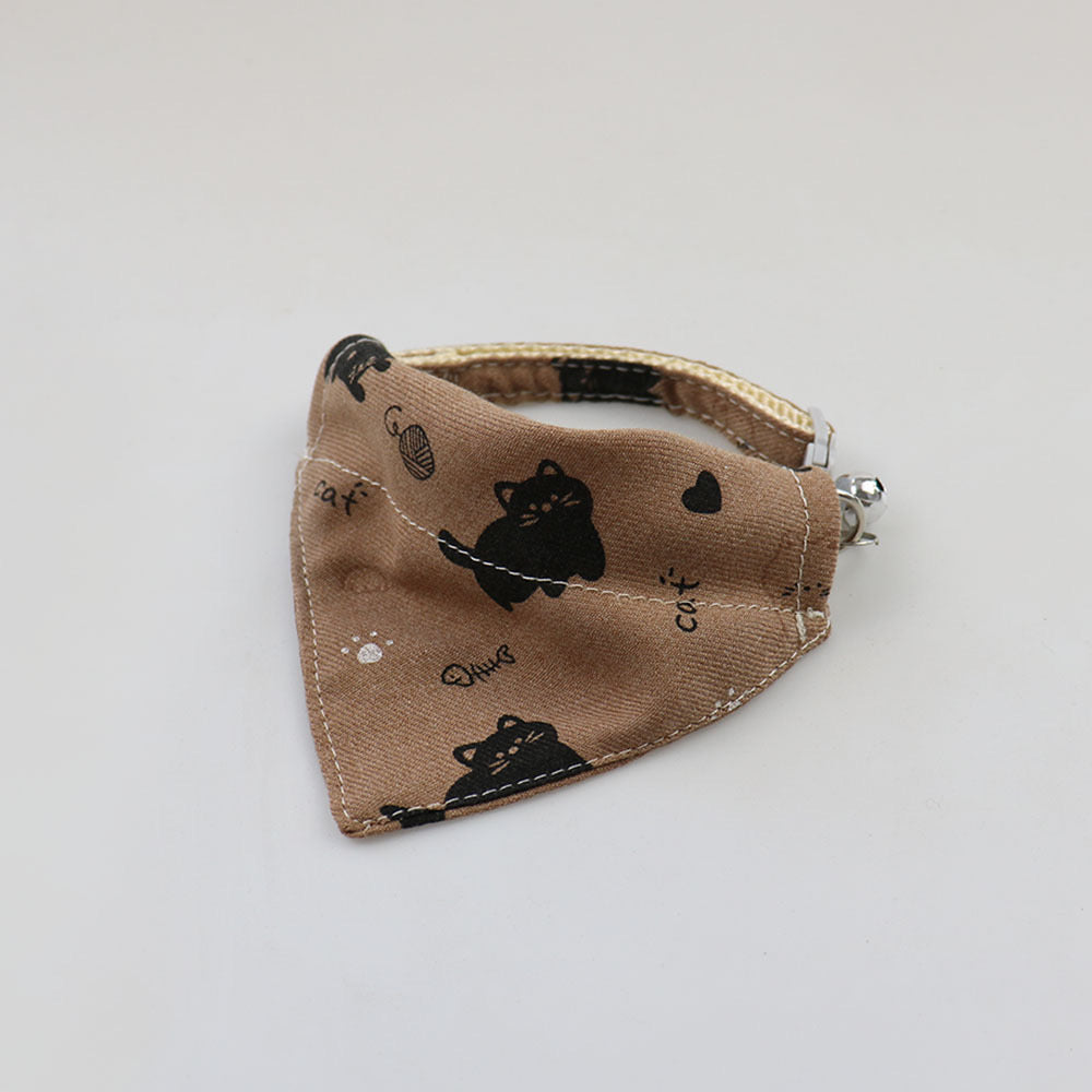 CARTOON PRINTED CAT TRIANGLE DROOL TOWEL